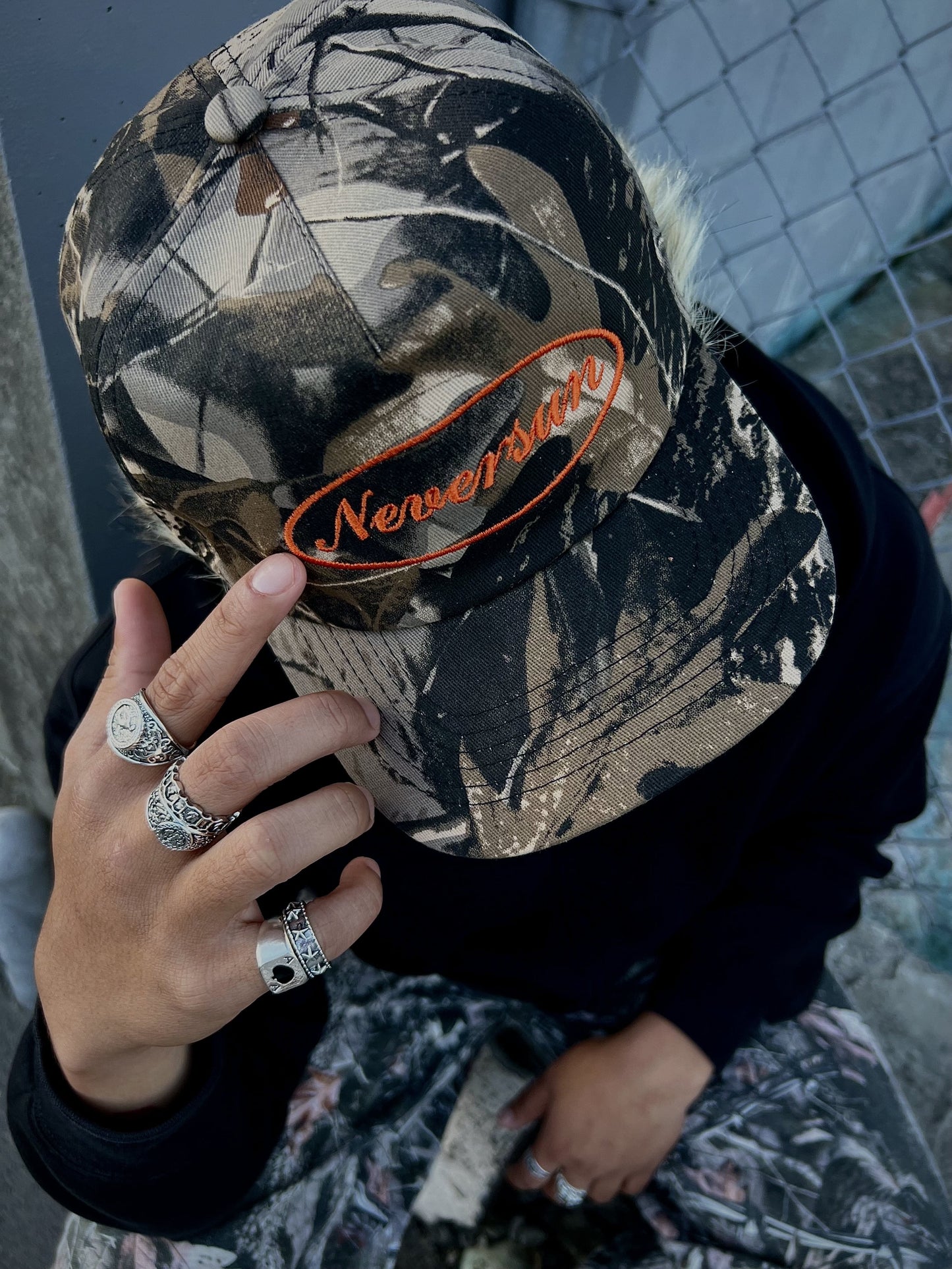 CLASSIC SCRIPT CAMO HAT - ORANGE