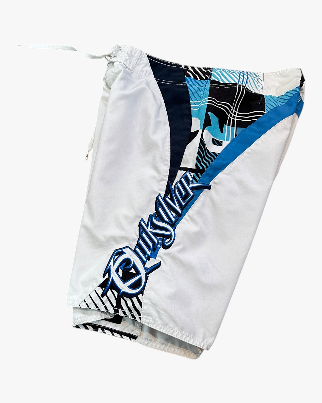 2000s QUIKSILVER BOARDIES - 32”
