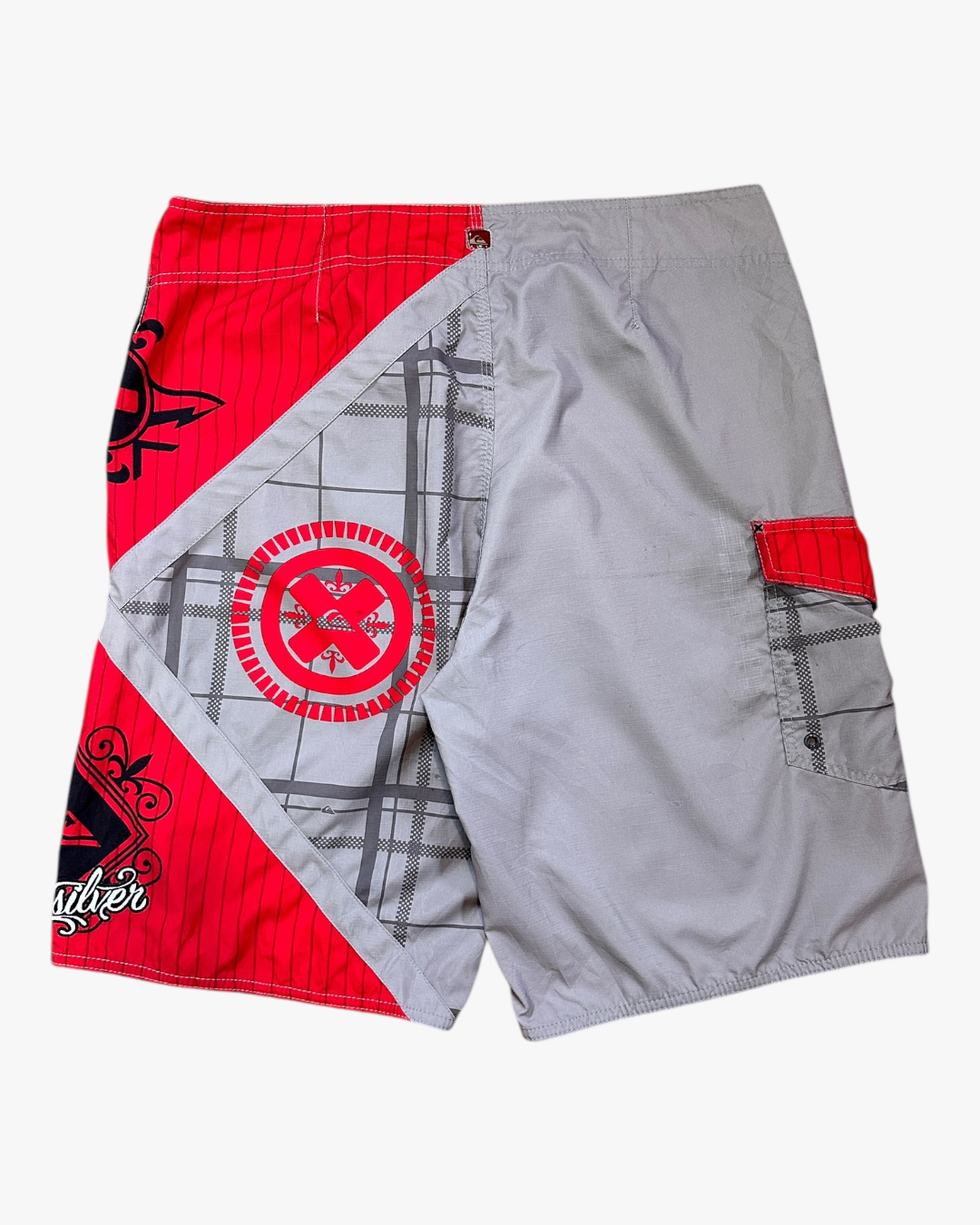 2000s QUIKSILVER BOARDIES - 32”