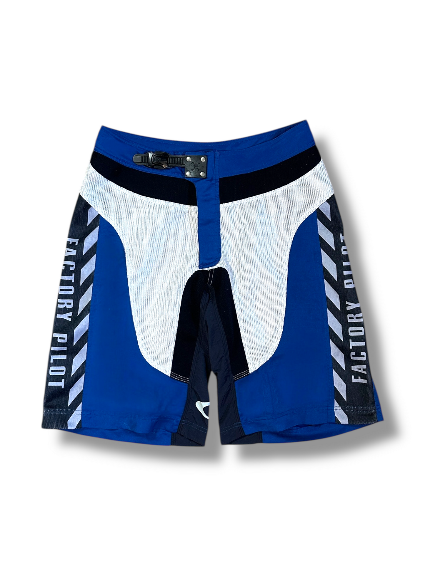 2000’s OAKLEY FACTORY PILOT TECHNICAL SHORTS - M